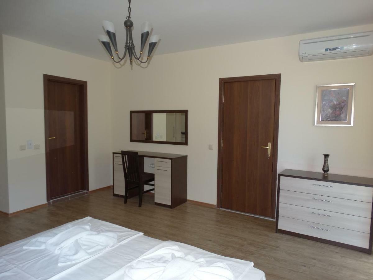 Chateau Del Marina Apart Complex Nesebar Esterno foto